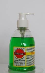 clarasept higiénikus kéztisztító és fertőtlenítőszer 300 ml pumpás fertőtlenítő